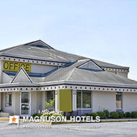 Town And Country Inn Suites Spindale Dış mekan fotoğraf