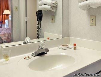 Town And Country Inn Suites Spindale Dış mekan fotoğraf
