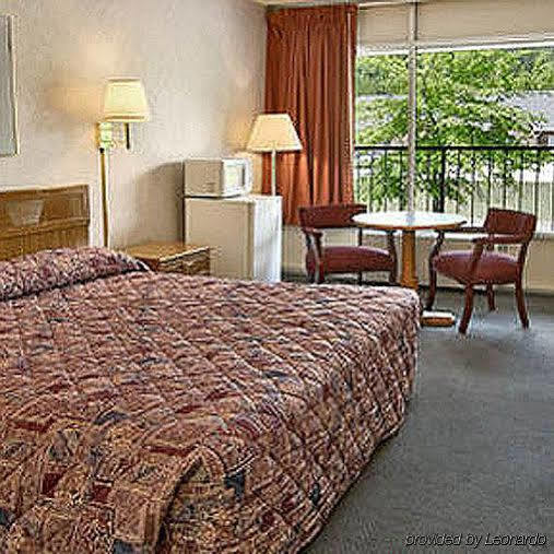Town And Country Inn Suites Spindale Dış mekan fotoğraf